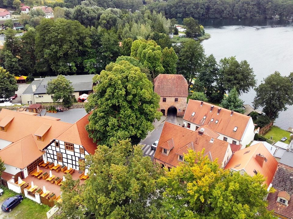 2017-09-08 widok na Łagów z wiezy zamku