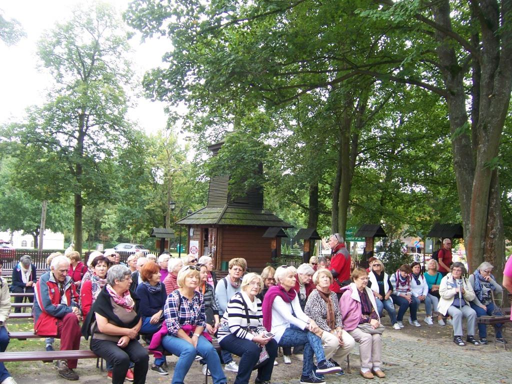 2017-09-19 Spala kościol Krolowej Korony Polski (2)